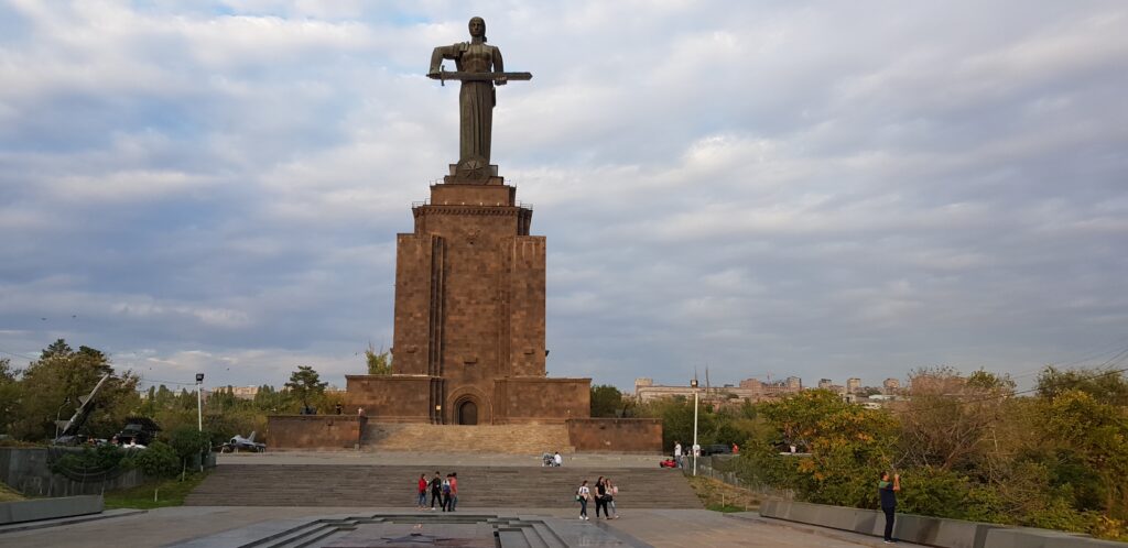 Памятник Армени