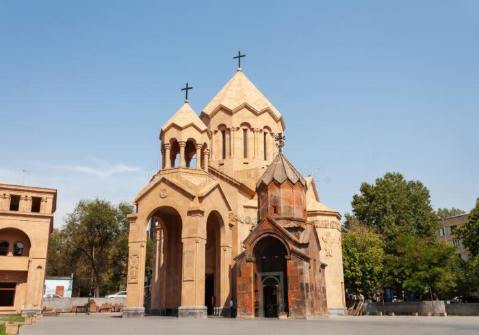 Храм Катогике и Святой Анны