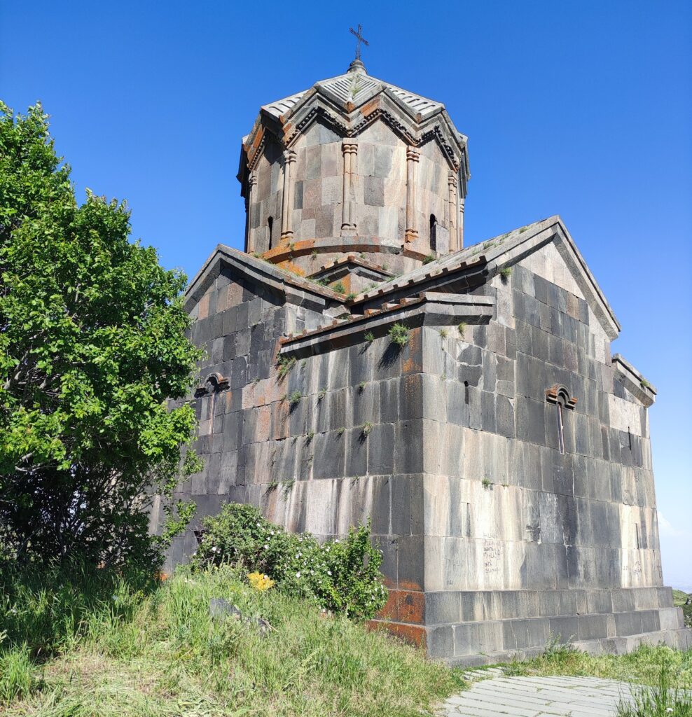 церковь Сурб Аствацацин.